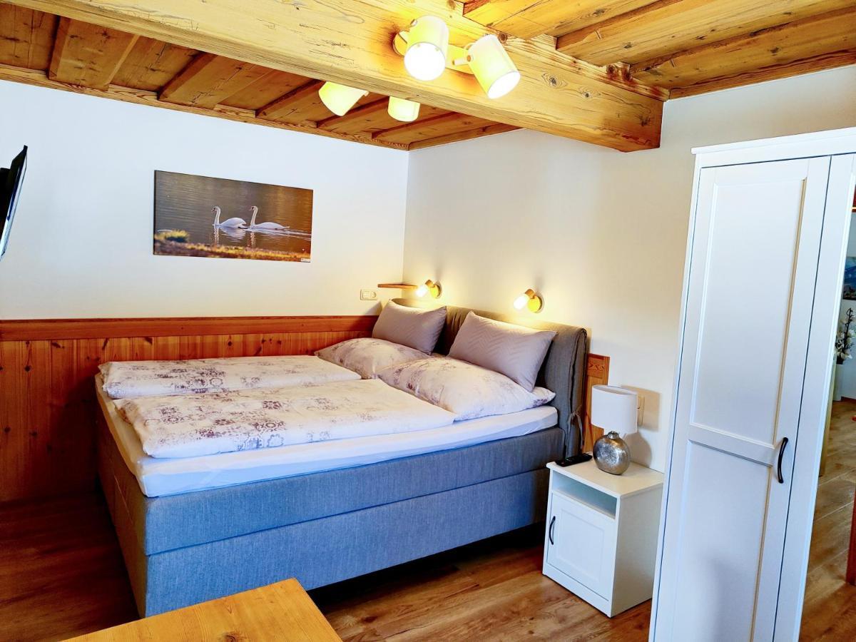 Ferienwohnung Grundlsee, Willkommen In Mami'S Ferienwohnung ภายนอก รูปภาพ
