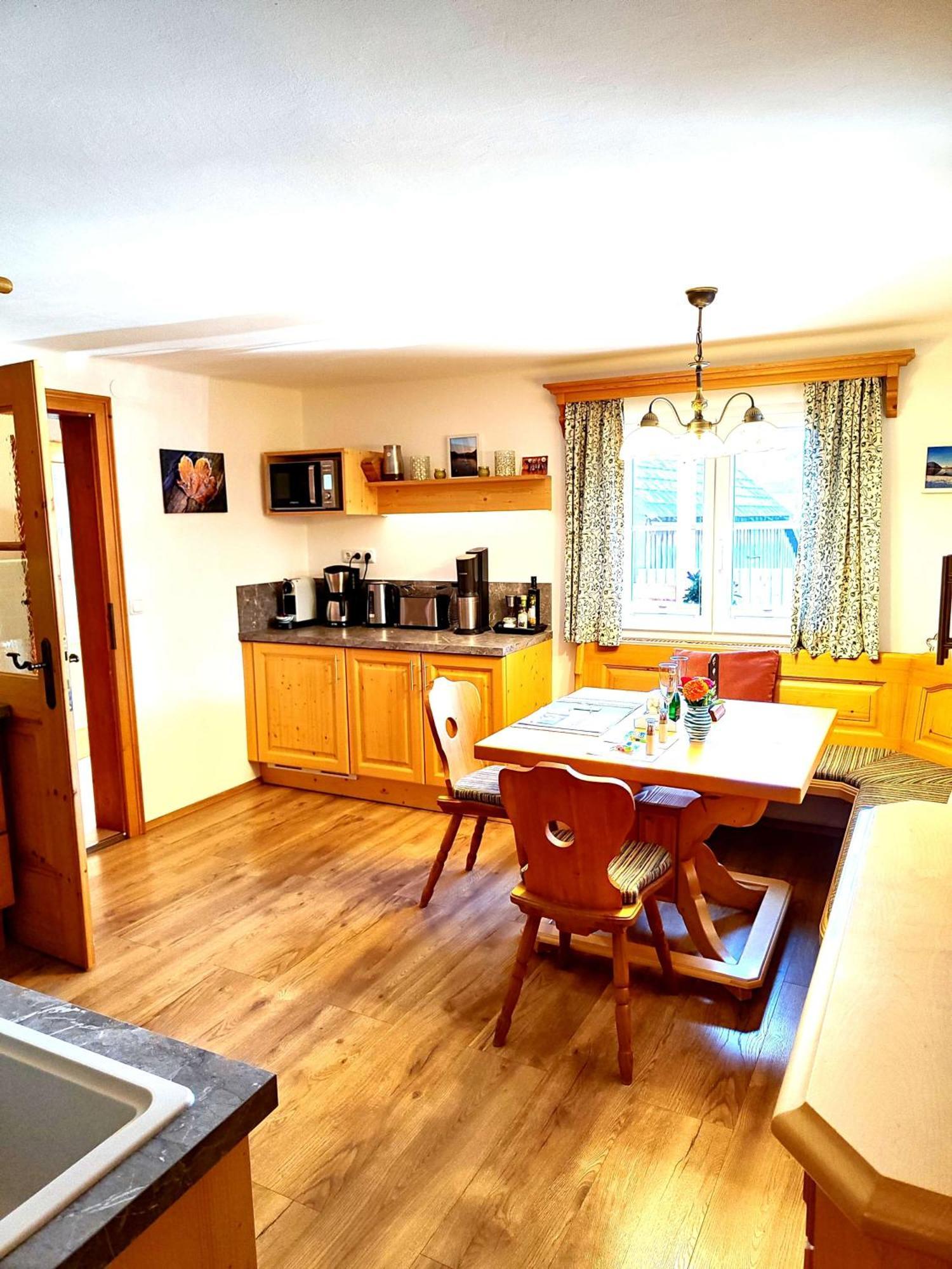 Ferienwohnung Grundlsee, Willkommen In Mami'S Ferienwohnung ภายนอก รูปภาพ